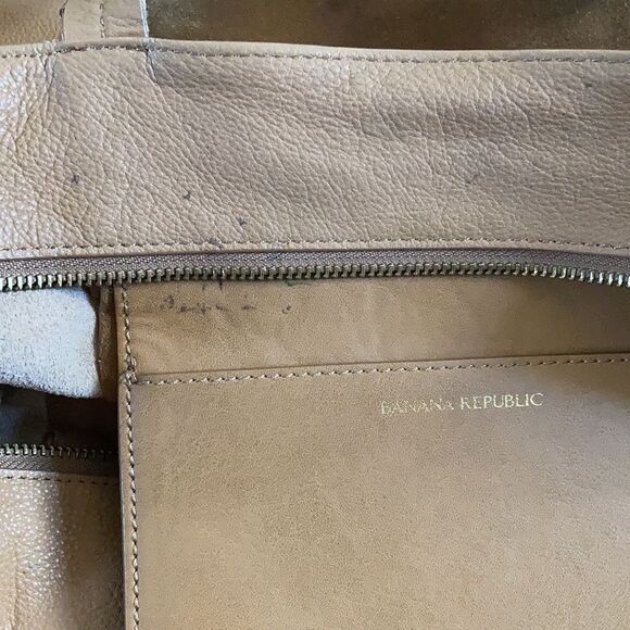Banana Republic Leather and Suede Shoulder Bag - Picture 3 of 5